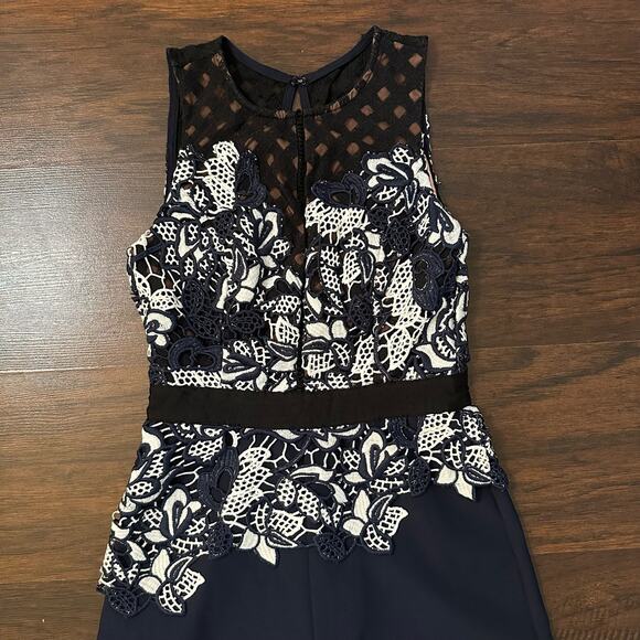 Adelyn Rae navy blue embroidered top cropped jumpsuit size XS - Picture 3 of 11